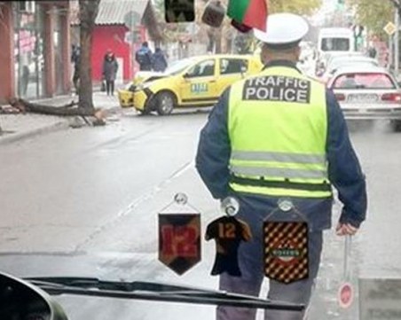 60-годишна таксиметрова шофьорка е в болница след катастрофата в Кючука