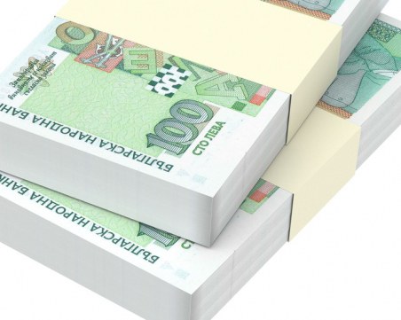 Банкерката от Варна задигнала милион заради любов по нета