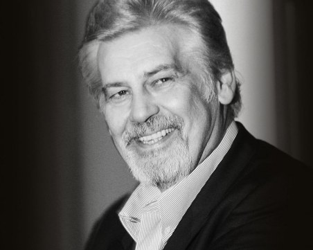 Родни актьори се прощават с Мастъра: Обичаме те, учителю, светъл път!