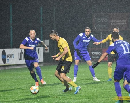 Загубата от Ботев провокира бой и скандали в Етър