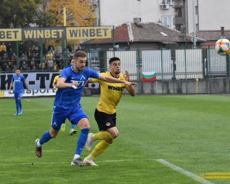 Голмайстор на Ботев пропуска мача с Царско село