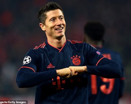 Този футболист бие Меси и Роналдо по ефективност