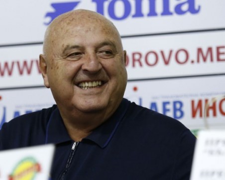 Венци обясни решението за Лечков - той го обяви за нелегитимно