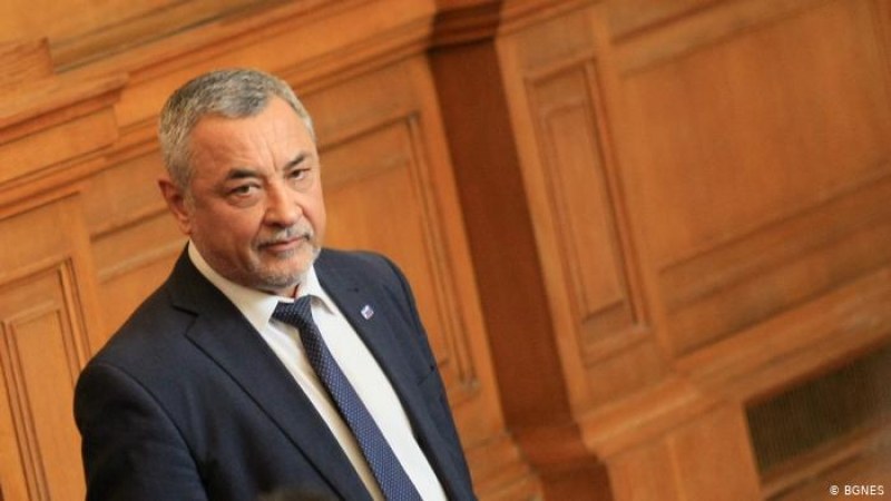 Валери Симеонов: Не е справедливо да ме изкарват враг номер 1, не е човешко