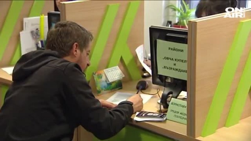 Вдигат заплатите на социалните работници с 15%
