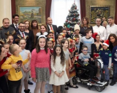 Българската Коледа помогна на 551 деца за година