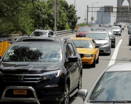 Къде ни куца 