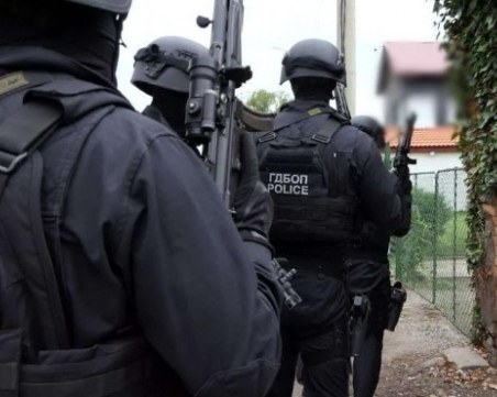 Ловят наркодилъри от София до Перник, 14 са в ареста