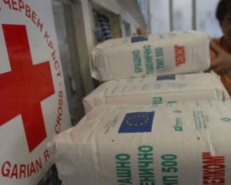 Откриват 23 пункта за раздаване на хранителни пакети в Пловдив