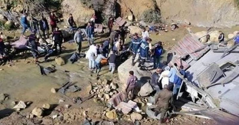 22 починаха при автобусна катастрофа в Тунис