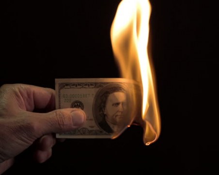 Мрачна прогноза: Чака ли ни повторение на Дългата депресия?