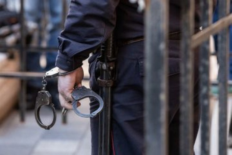 Полицейска гонка в Шумен, арестуваха обявен за издирване мъж