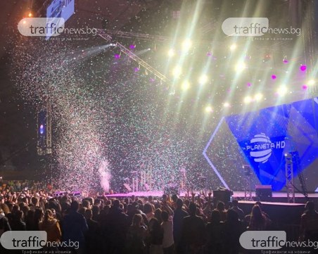 Колодрума се пръска по шевовете за концерта 