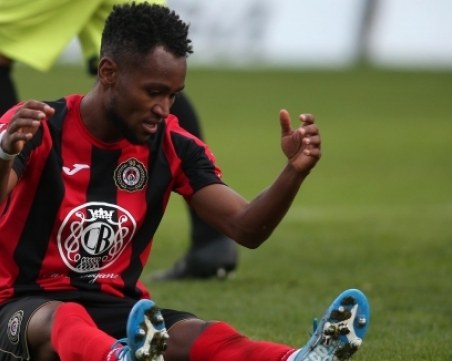 Локо Сф с тежко наказание за ексцесиите на мача с Хебър