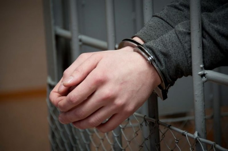 Арестуваха 26-годишен мъж от Панагюрище, блудствал с 8-годишно дете