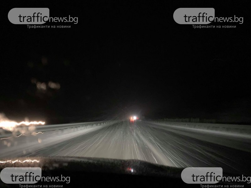 Обилен сняг трупа на автомагистрала Тракия