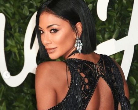 Никол Шерцингер отразя косата си! Вече е с актуалния боб