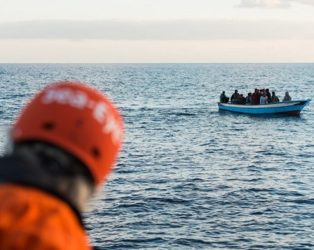 Десетки мигранти се удавиха край Мавритания