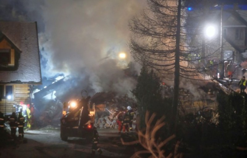 Експлозия в Полша, издирват трима души