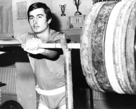 Излезе от печат биографията на олимпийския шампион Асен Златев