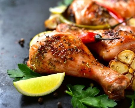 Проф. Тодор Кантарджиев: Ако пилешкото е добре сготвено няма опасност от салмонела