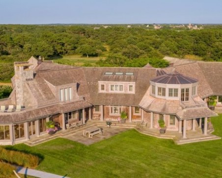 Семейство Обама си купи имение с частен плаж за 12 млн. долара