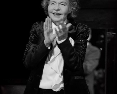 Ясен е денят, в който си взимаме последно сбогом със Стоянка Мутафова