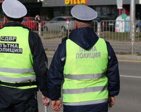 Проверяват шофьорите за алкохол и наркотици заради студентския празник