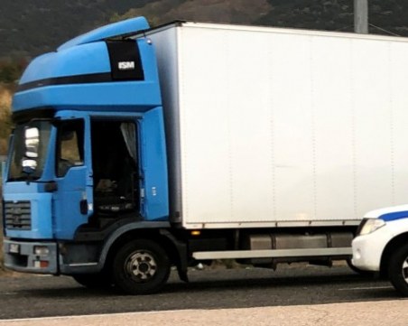 Акция: Гръцката полиция погна български камиони заради контрабанда