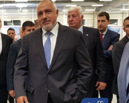 Бойко Борисов към студентите: Днес се забавлявайте добре, от утре- четете