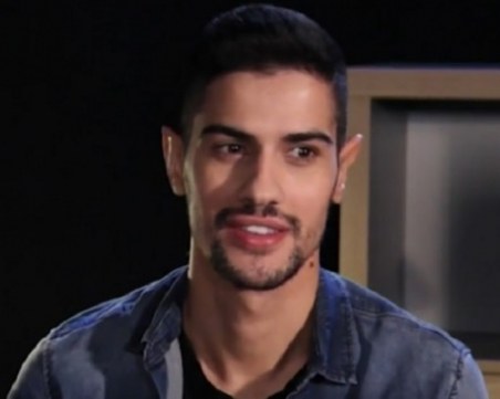 Наш поп певец бил захвърлен в кофа за боклук и обявен за мъртъв като бебе