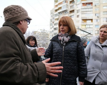 Йорданка Фандъкова към софиянци: Не ползвайте отопление на дърва и въглища