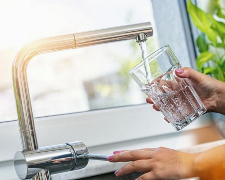 Да плащаш сметки, а да нямаш вода в дома си: Пловдивчанин спря кранчето на съседа заради спор за пари