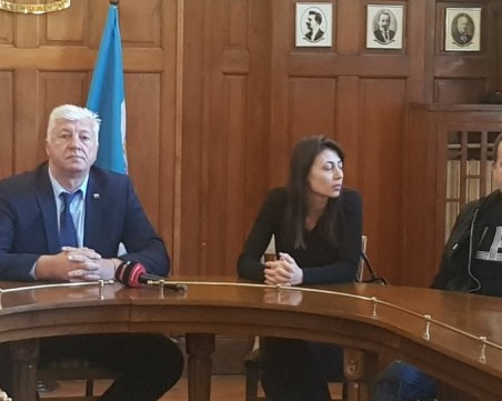 Изграждането на детска площадка с паркова зона потушава напрежението в 