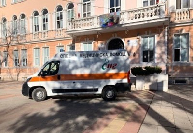 Ученичката от Враца издъхнала от същото заболяване като малкия Александър от София