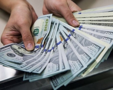 Американска фирма раздаде коледни бонуси за 10 млн. долара