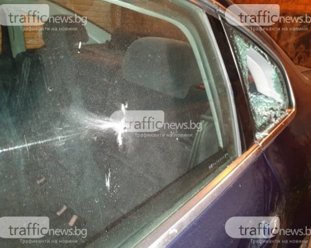 Апаши крадат коли със запалени двигатели в София