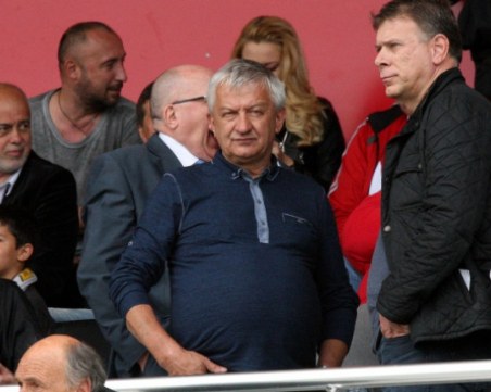 Крушарски: Стига с тези финанси! Локо играе без пари