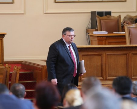 Сотир Цацаров оглави Антикорупционната комисия