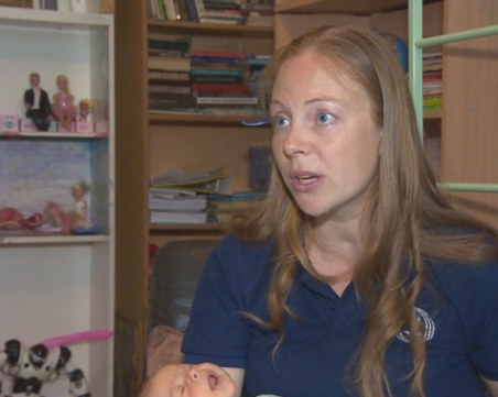 Отказаха българско гражданство на майка на пет българчета