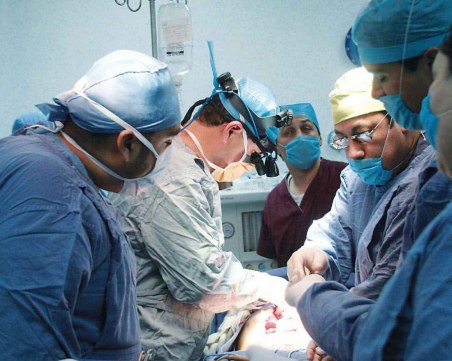 Семейство спаси живота на трима непознати с благороден жест