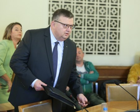 Цацаров: Не знам дали назначаването на контрольор на главния прокурор ще бъде работещ модел