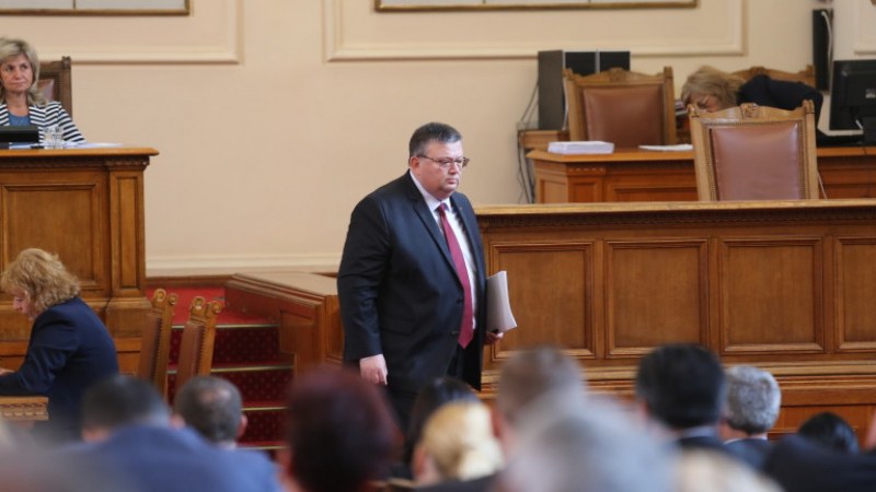 Сотир Цацаров оглави Антикорупционната комисия
