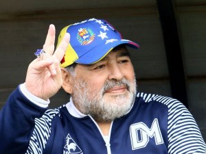 Марадона осъди известна модна къща на 70 000 евро
