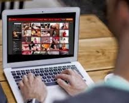 Арестуваха четирима в София за детско порно в компютрите им