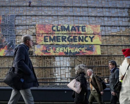 Евакуираха сградата на ЕС в Брюксел