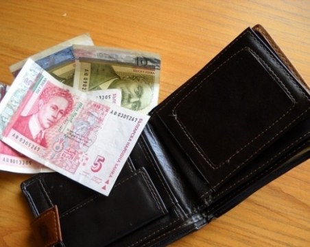 Колко ще стане минималната заплата догодина?