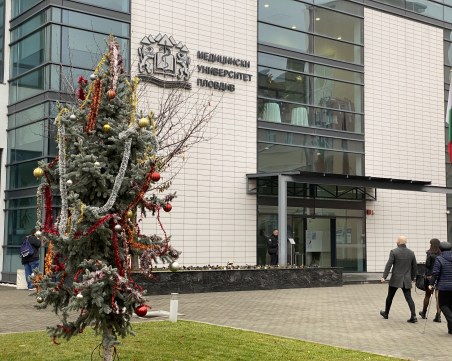 За първи път България: В Пловдив показват как се сменя раменна става