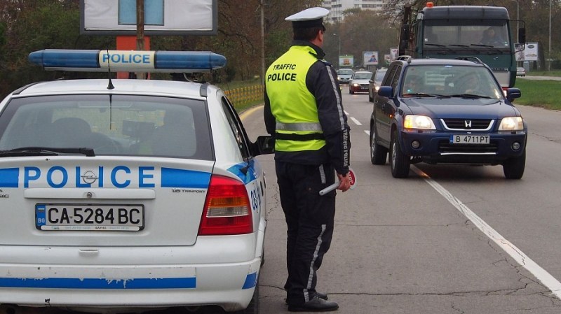 Заблуден полицай отърва пловдивски джигит от солена глоба