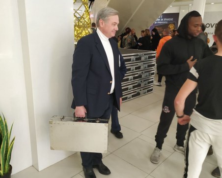 Адвокатът на Кобрата: Мачът с Джошуа може да е в България